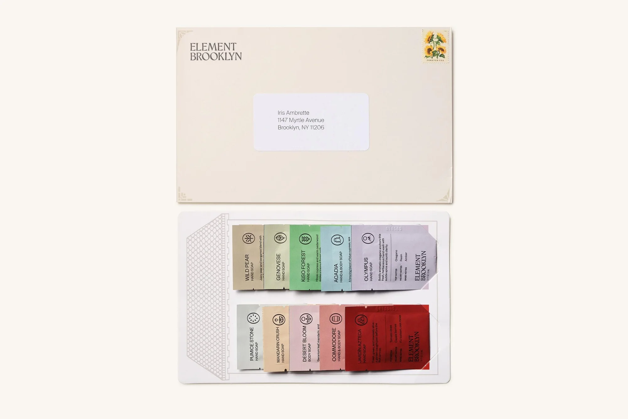 The Discovery Set mailer envelope above its card of ten sample pouches